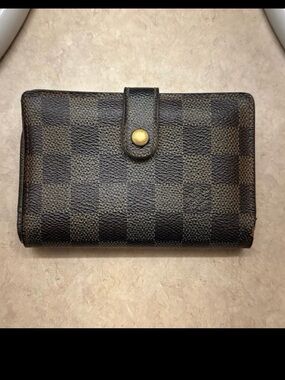 Louis Vuitton Damier Ebene Kisslock Compact Wallet